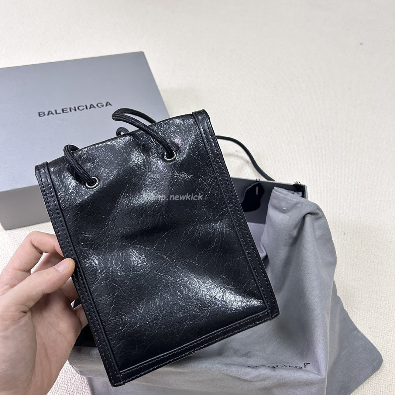 Balenciaga Explorer Arena Cracked Leather Messenger Bag Black (2) - newkick.vip